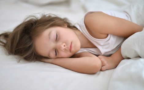 Preschool Children with Early Bedtimes at Lower Risk of Adolescent Obesity